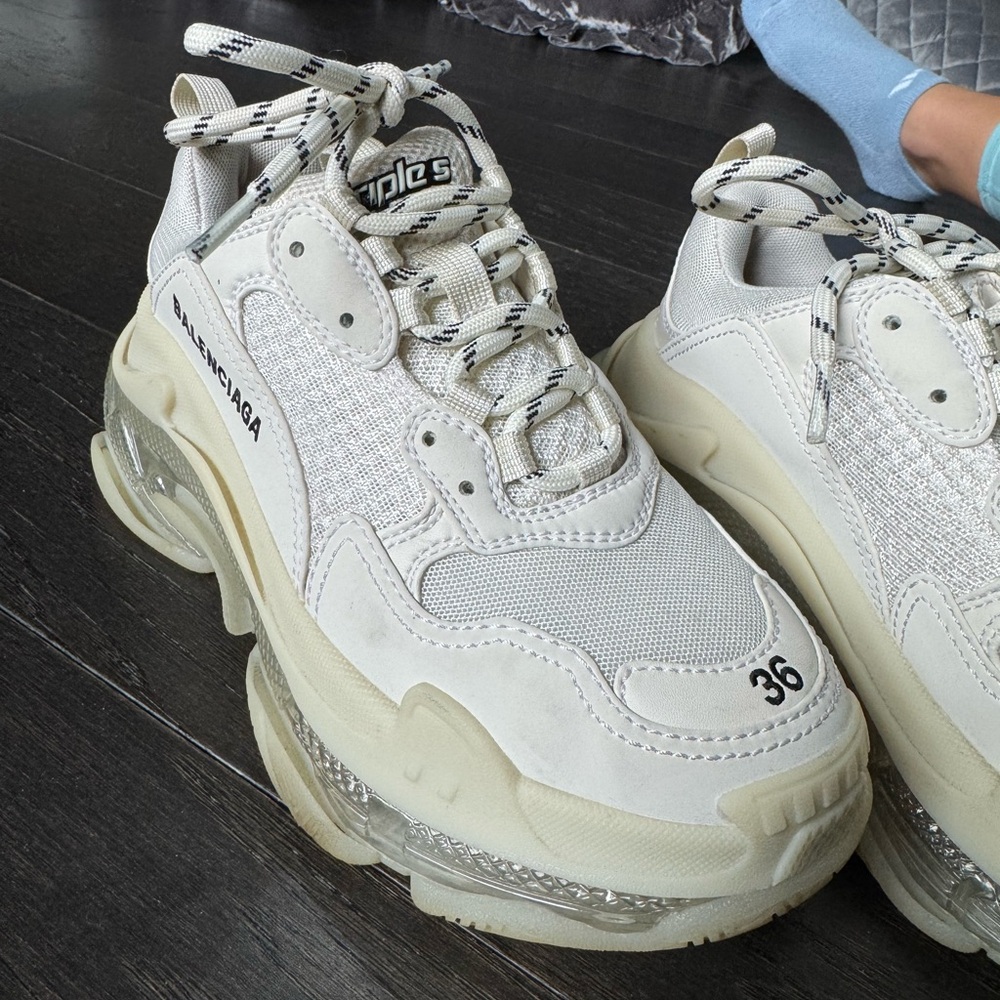 Balenciaga Off-White Chunky Sneakers - Picture 3 of 5